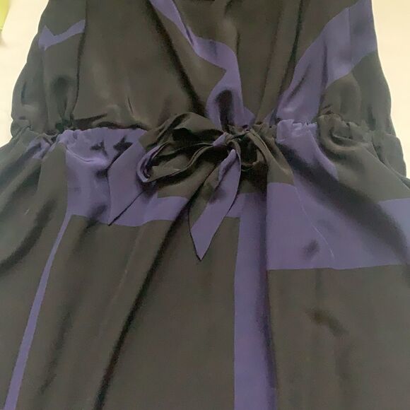 🌟MEXX Printed Silk Dress🌟 - Picture 5 of 10